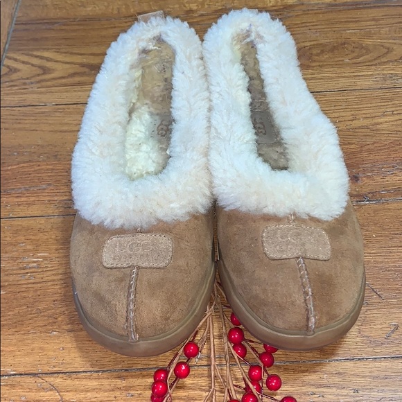 UGG Shoes - ❄️UGG Slippers Rylan 1871 Light Brown Size 9 US